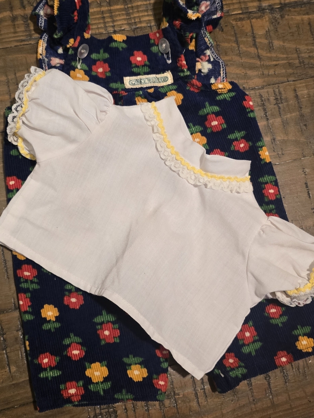 Vintage Cabbage Patch Kids Clothes Corduroy Floral Overalls White Ruffle Shirt - Picture 2 of 11